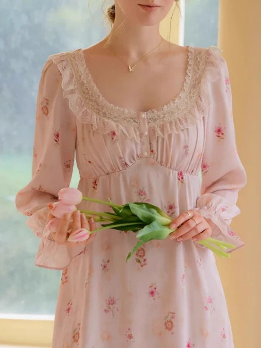 Vintage Lace Trim Floral Nightgown