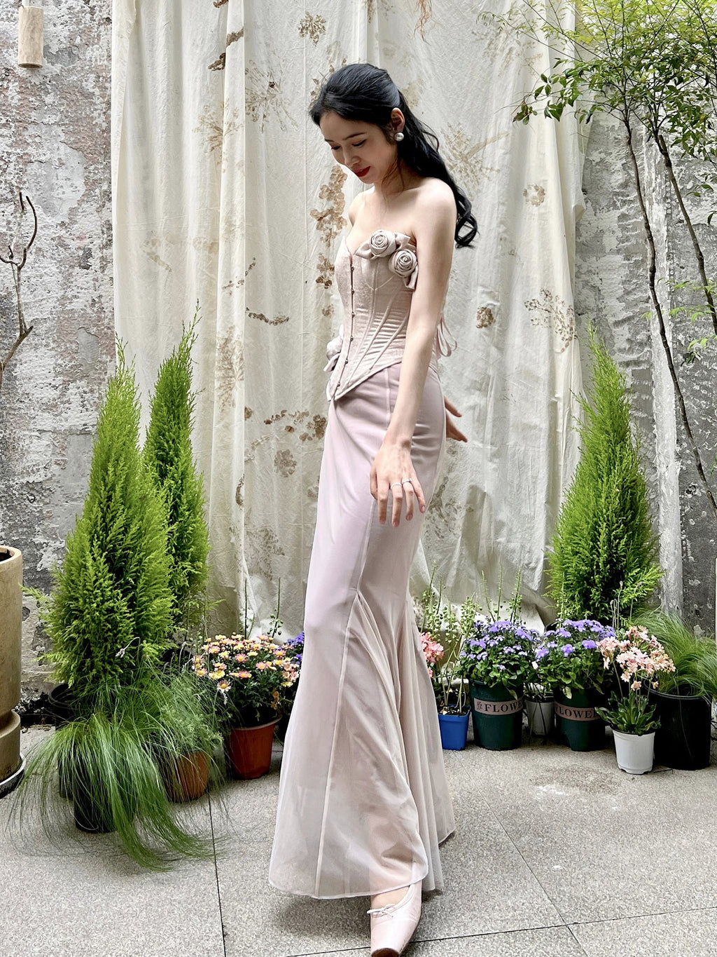 Blooming Ivory Rose Corset