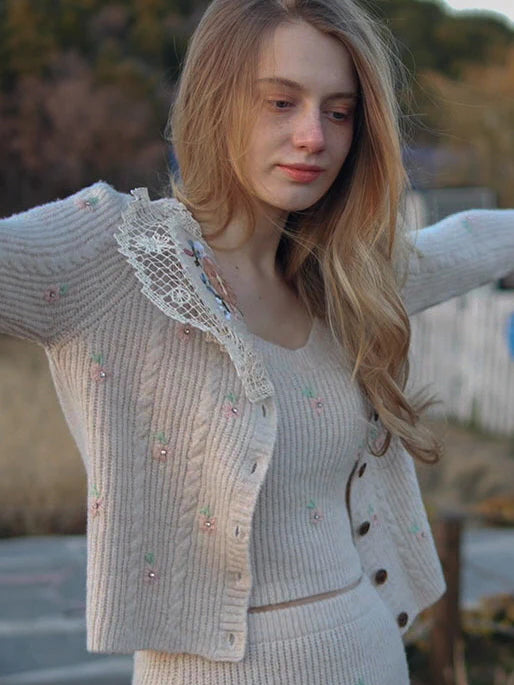 Vintage Bloom Embroidered Knit Cardigan