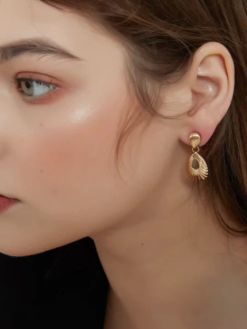 Golden Teardrop Vintage Earrings