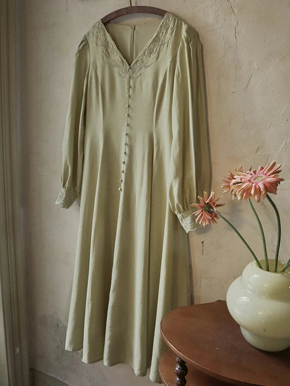 Vintage-Inspired Embroidered Buttoned Dress