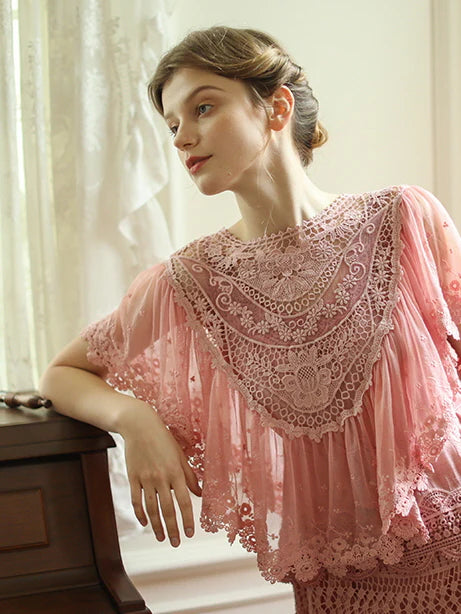 Elizabeth's Retro Pink Elegance Dress