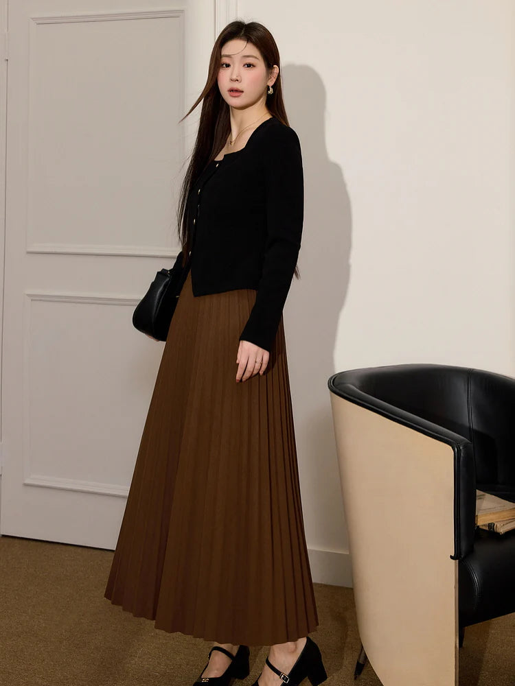 Elegant Black Square-Neck Knit Blazer