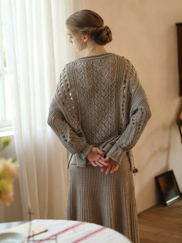 Graceful Lace Collar Brown-Gray Knitwear