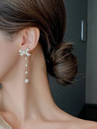 Princess Gold Ribbon Pearl Earrings