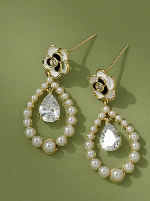 Camellia Rice Pearl Earrings