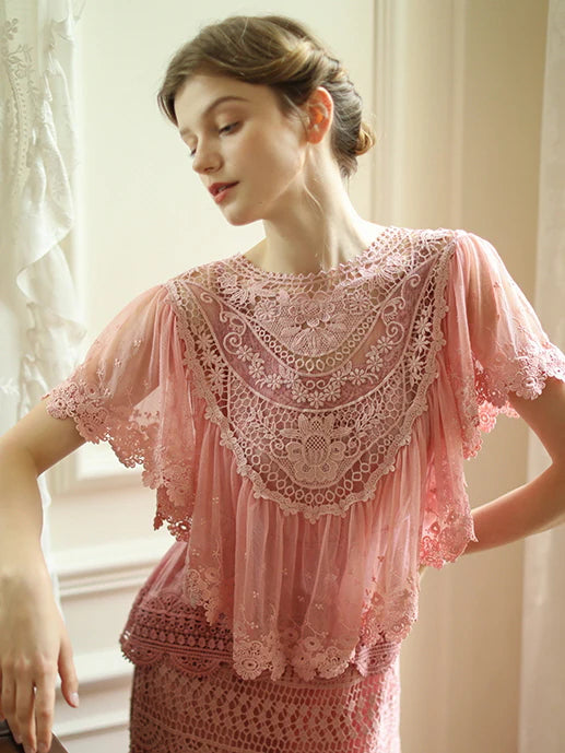 Elizabeth's Retro Pink Elegance Dress