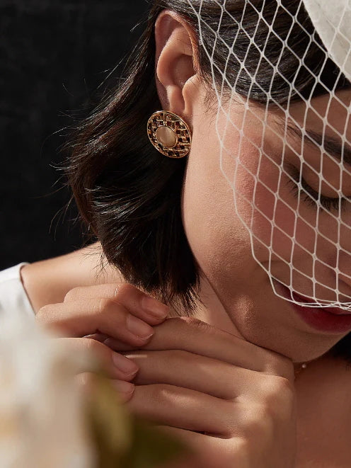 Golden Lattice Vintage Pearl Earrings