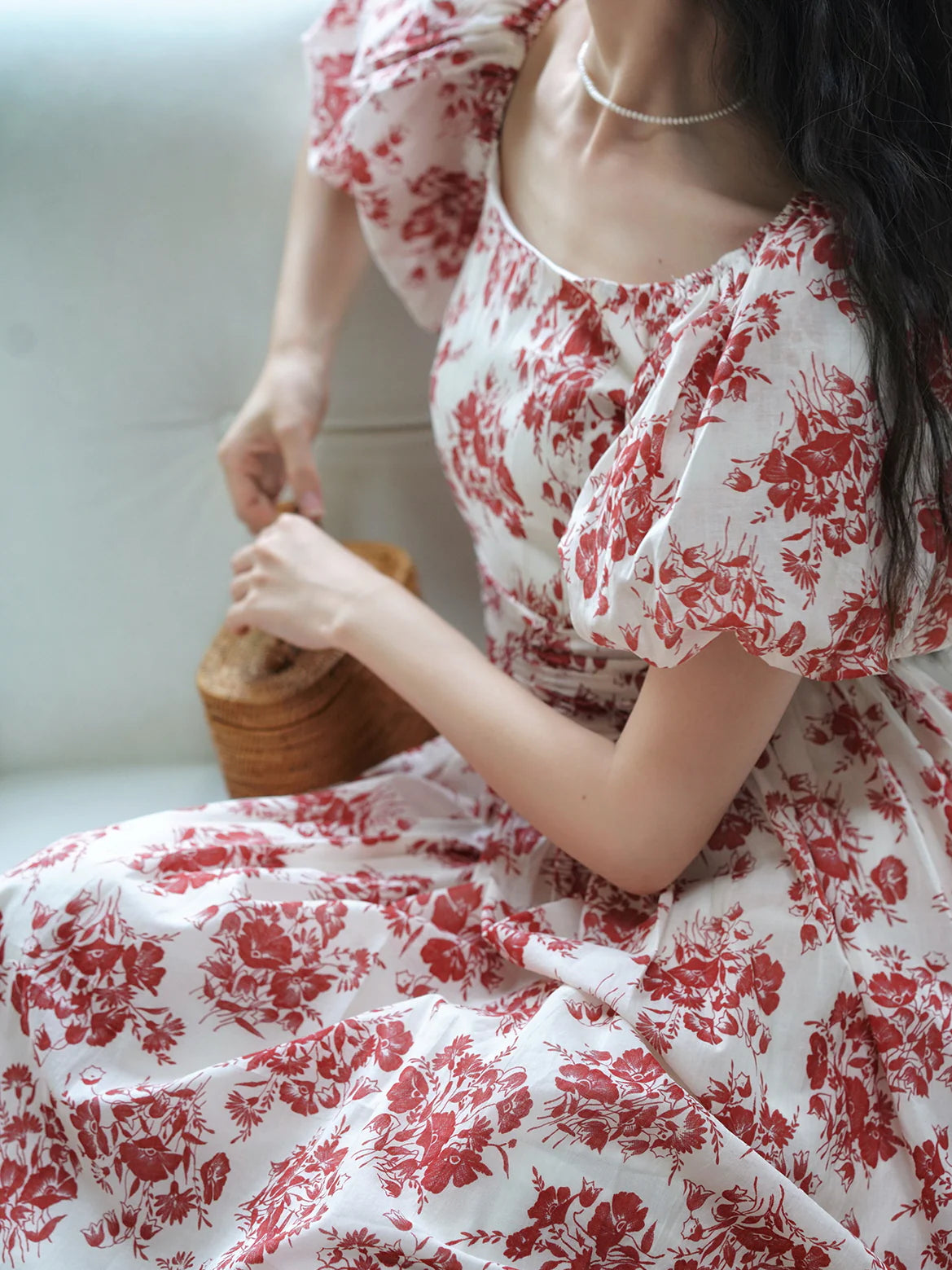 Isabella's Chic Floral Summer Dress