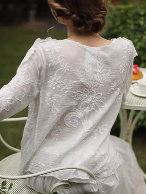 Round Collar Garden Embroidered Blouse