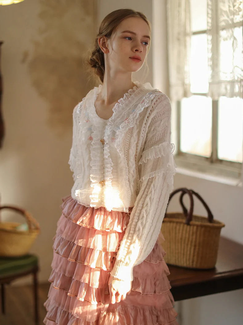 Romantic White Lace-Collared Blouse