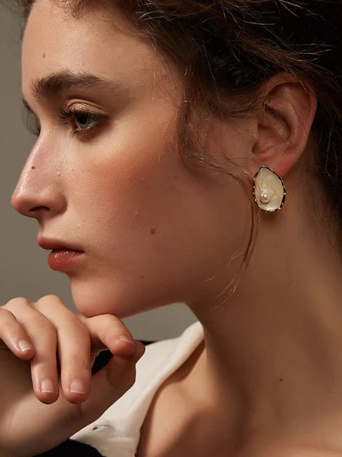 Elegant Teardrop Pearl Earrings