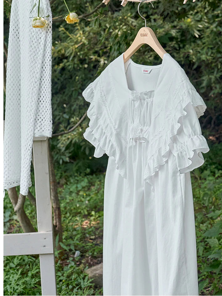 Elizabeth’s Pure Blossom Nightwear