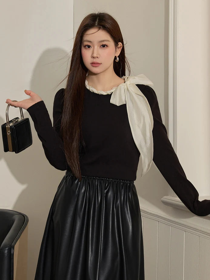 Elegant Pearl-Trimmed Bow Knit Top