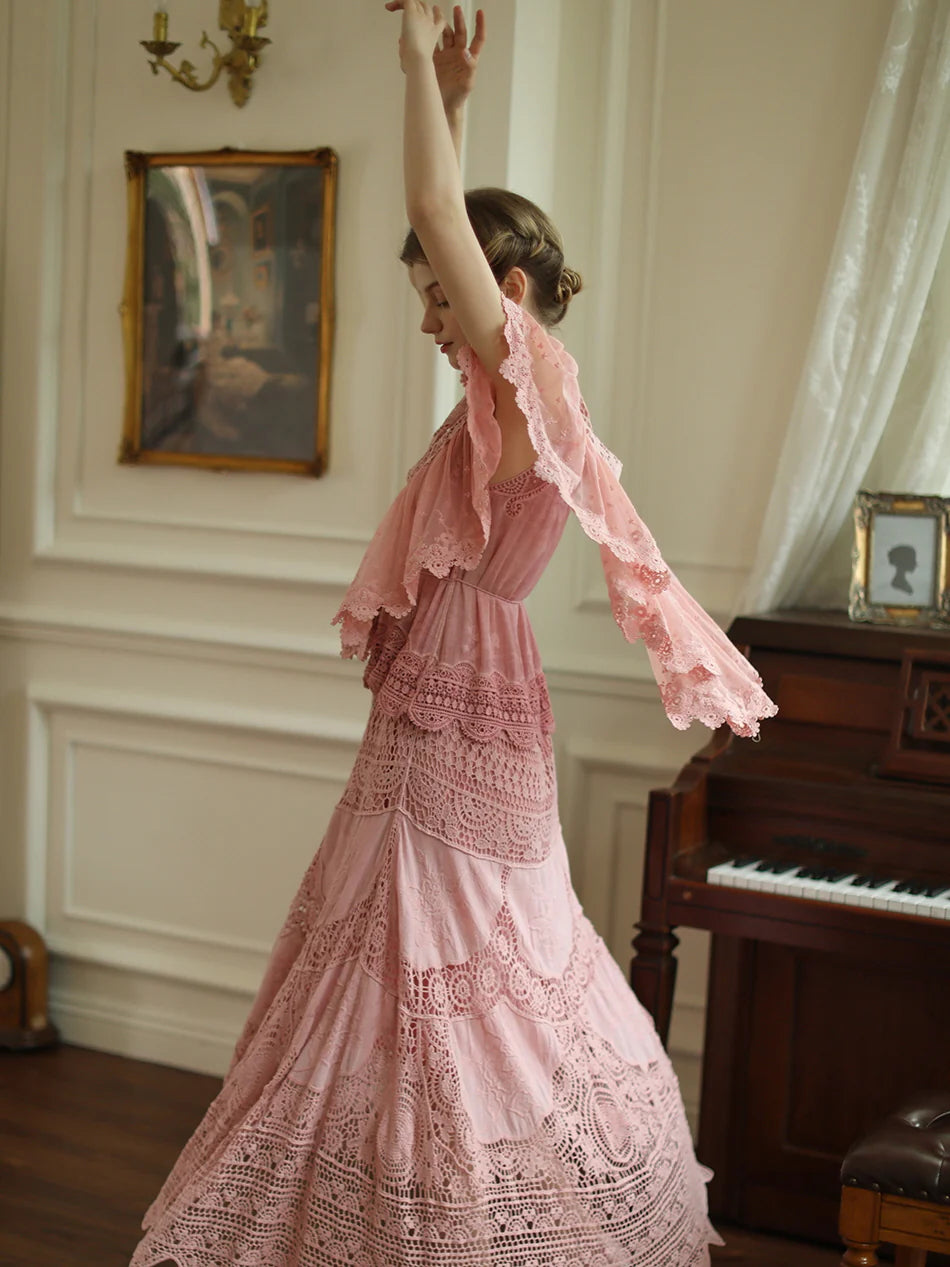 Elizabeth's Retro Pink Elegance Dress