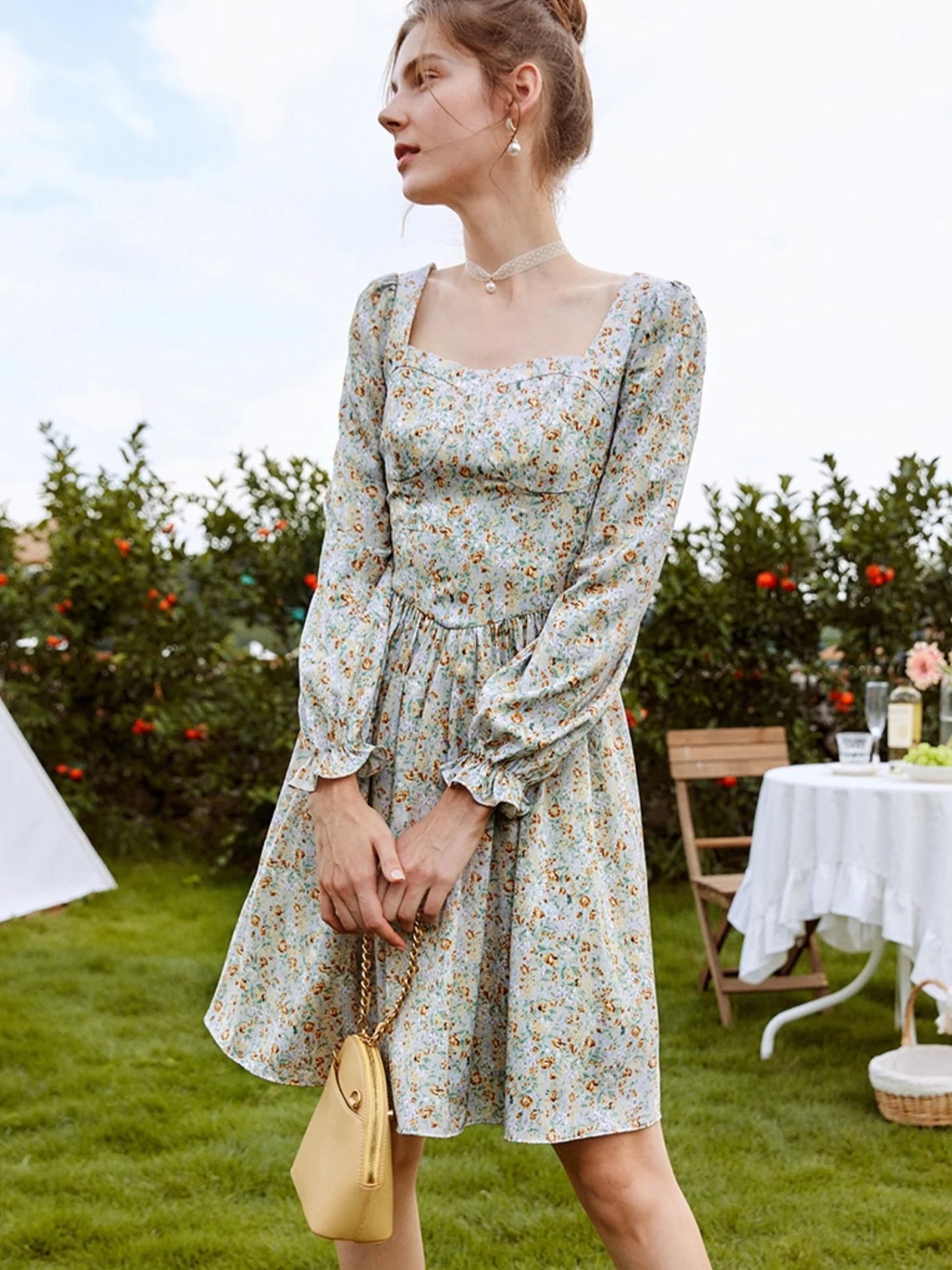 Eleanor's Grey Garden Dress