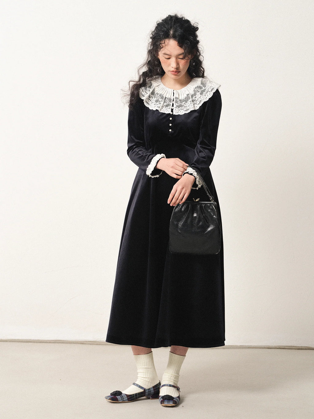Vintage Velvet Lace Collar Dress