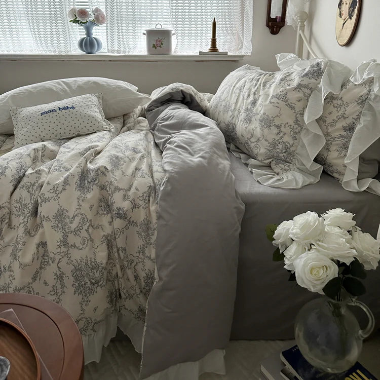 Victorian Elegance Floral Bedding Set