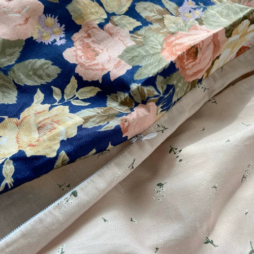 La Vie en Rose Bedding Set