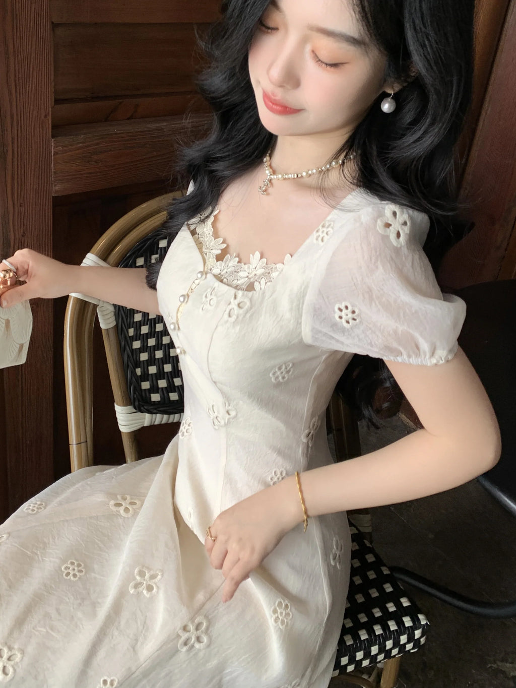Elegant Daisy Lace White Dress