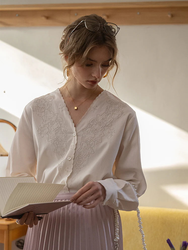 Scallop Embroidery Vintage Blouse