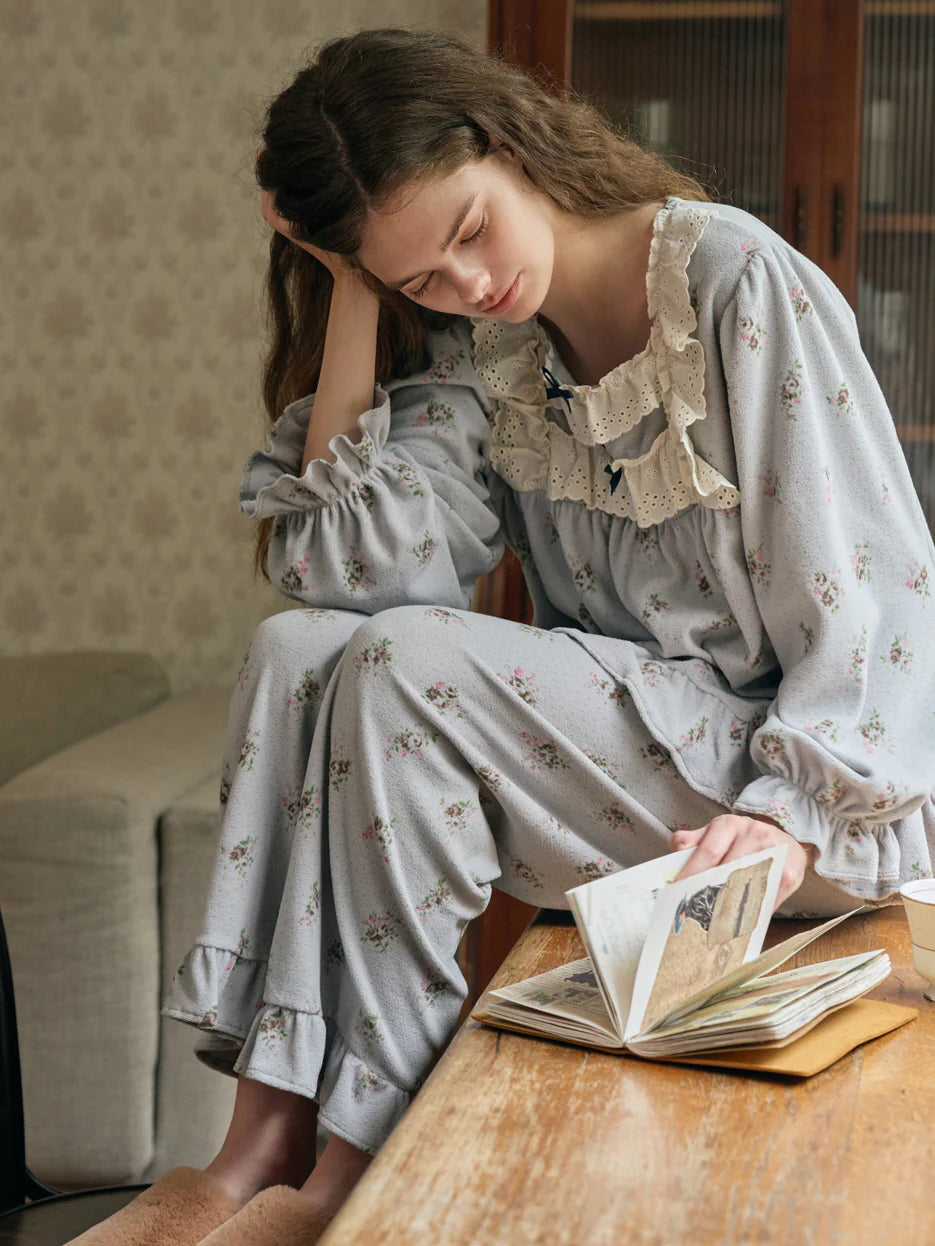 Fleece Rosebud Pajama Set