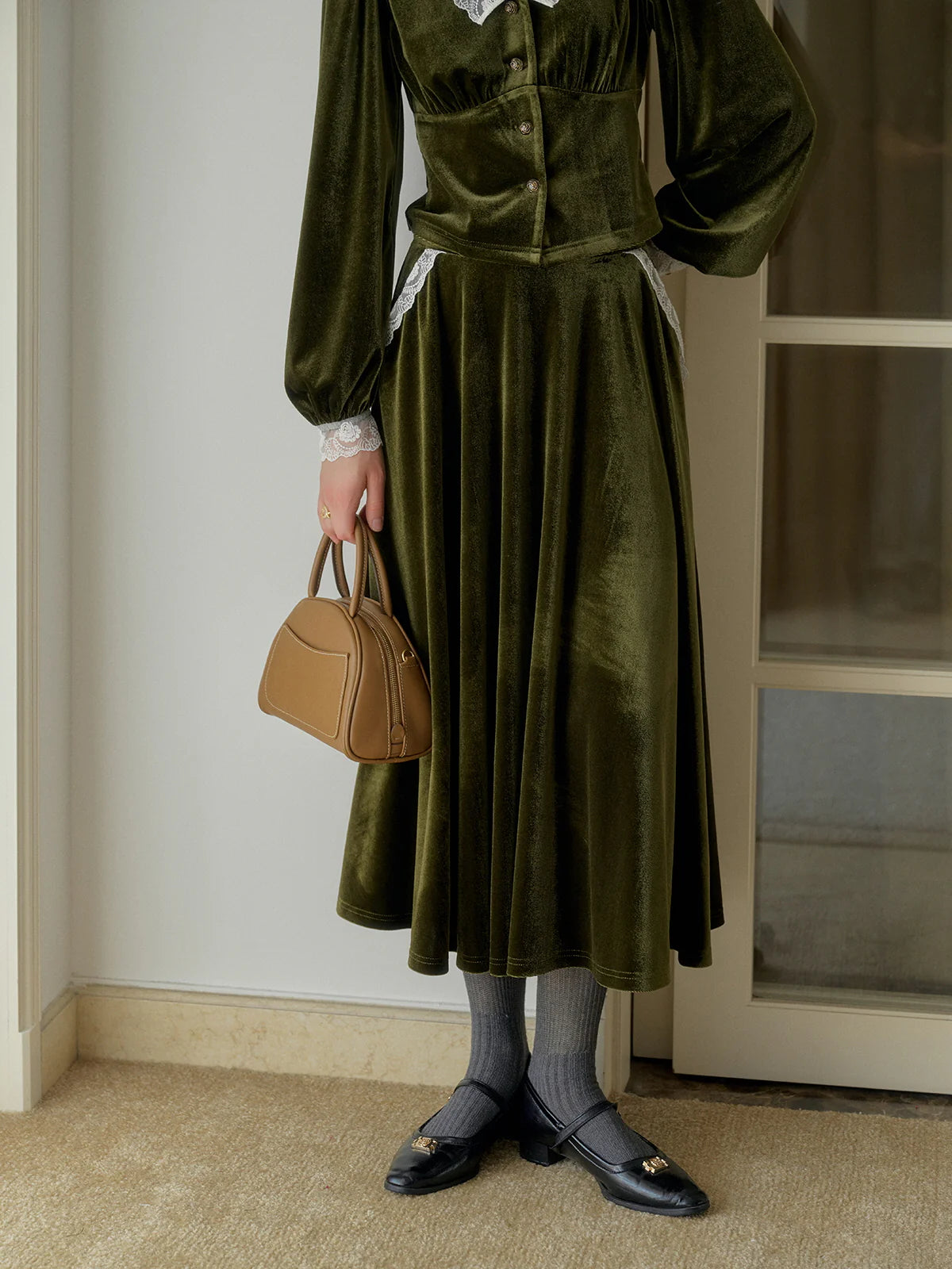 Elegant Green Velvet Flared Skirt