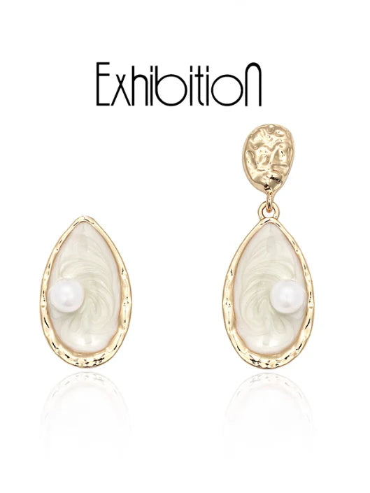 Elegant Teardrop Pearl Earrings