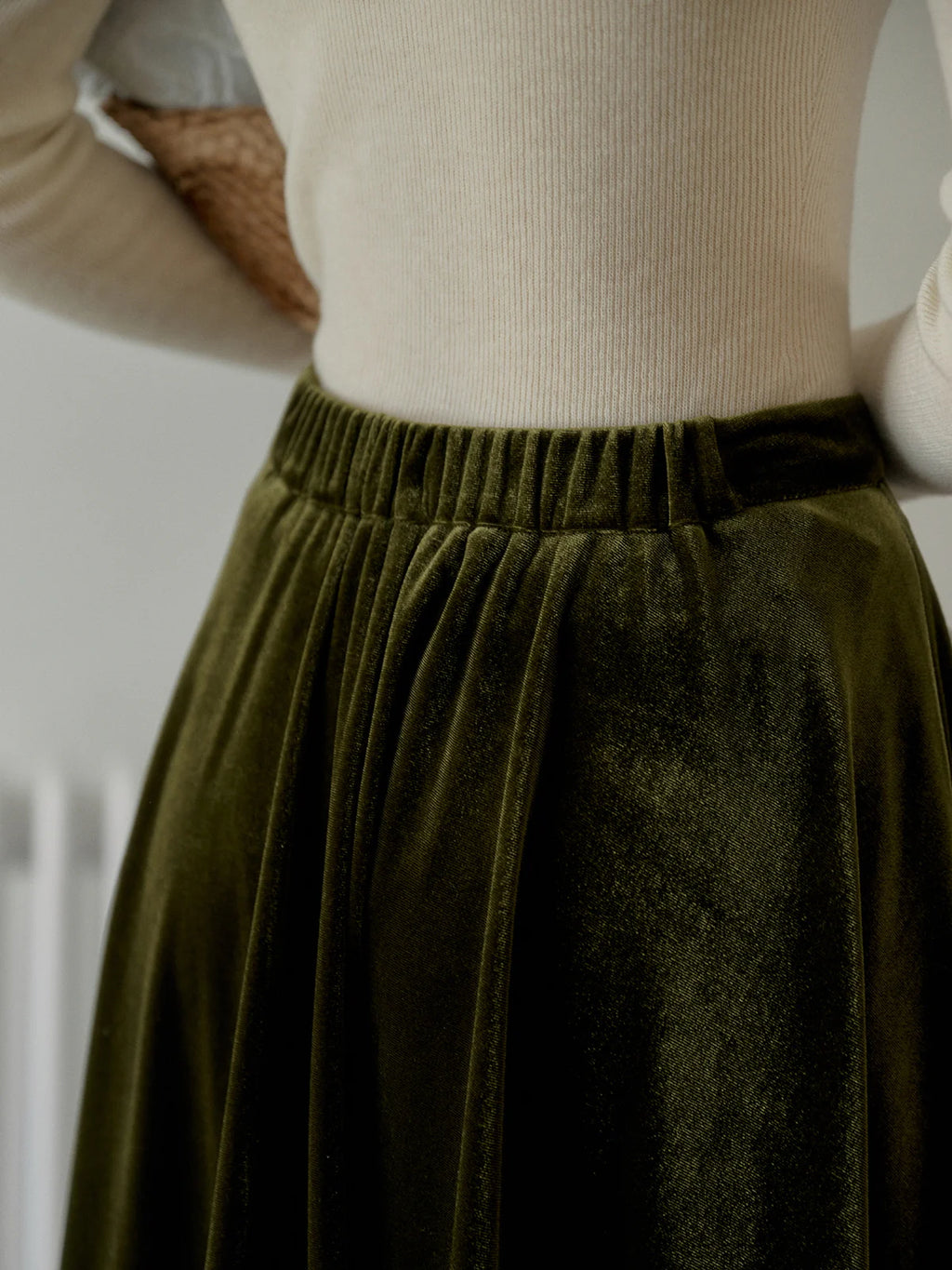 Elegant Green Velvet Flared Skirt