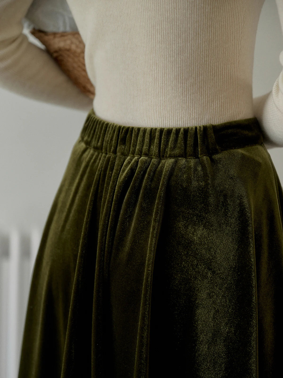 Elegant Green Velvet Flared Skirt