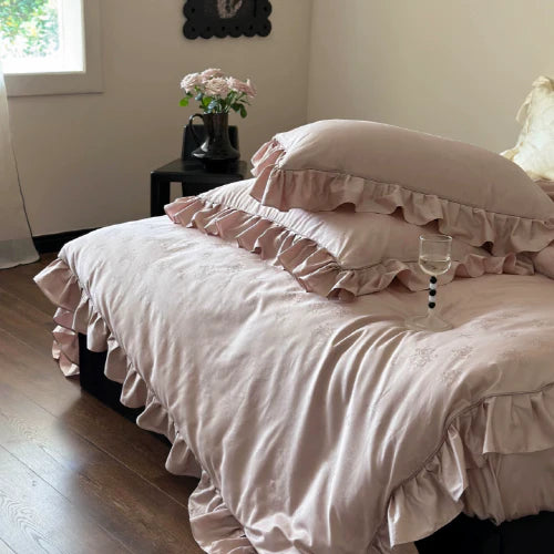 Charming Rose Garden Bedding Set