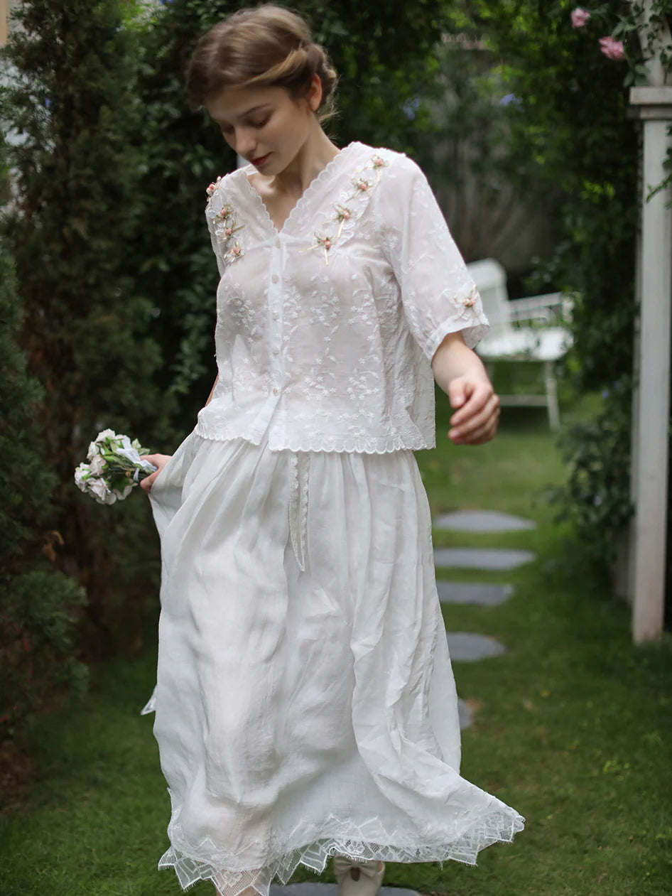 Ella's Retro Floral Elegance Blouse