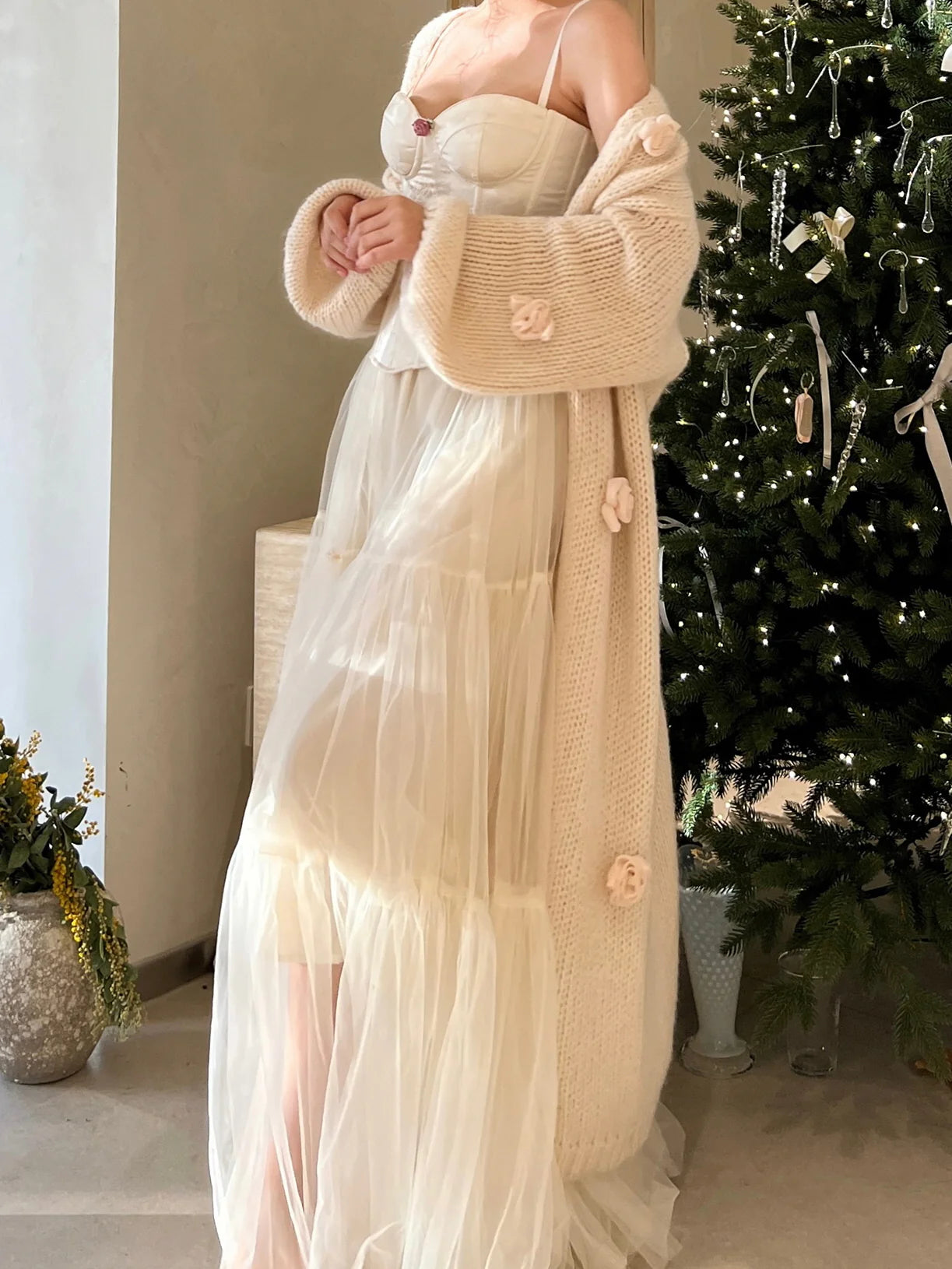 Rosette-Embellished Retro Knit Cardigan