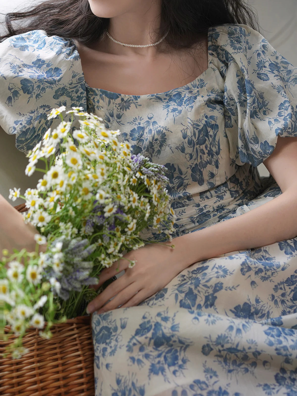 Isabella's Chic Floral Summer Dress
