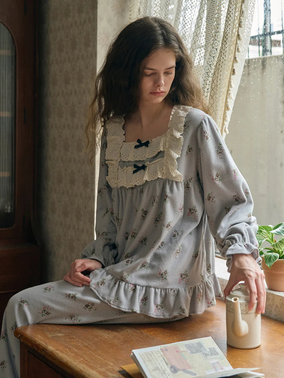 Fleece Rosebud Pajama Set