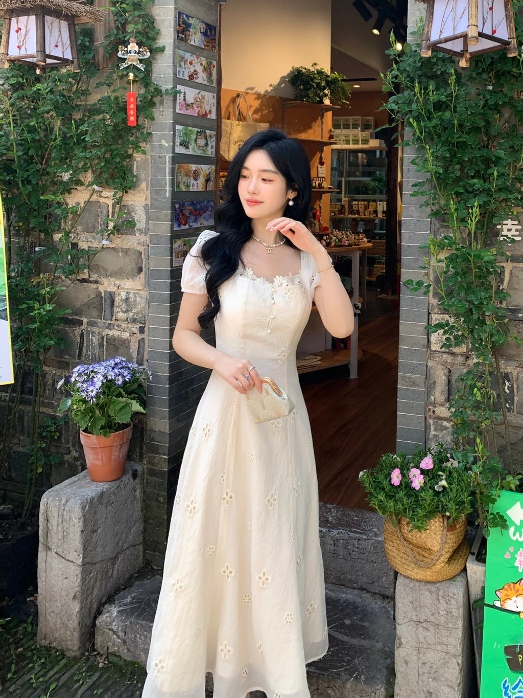 Elegant Daisy Lace White Dress