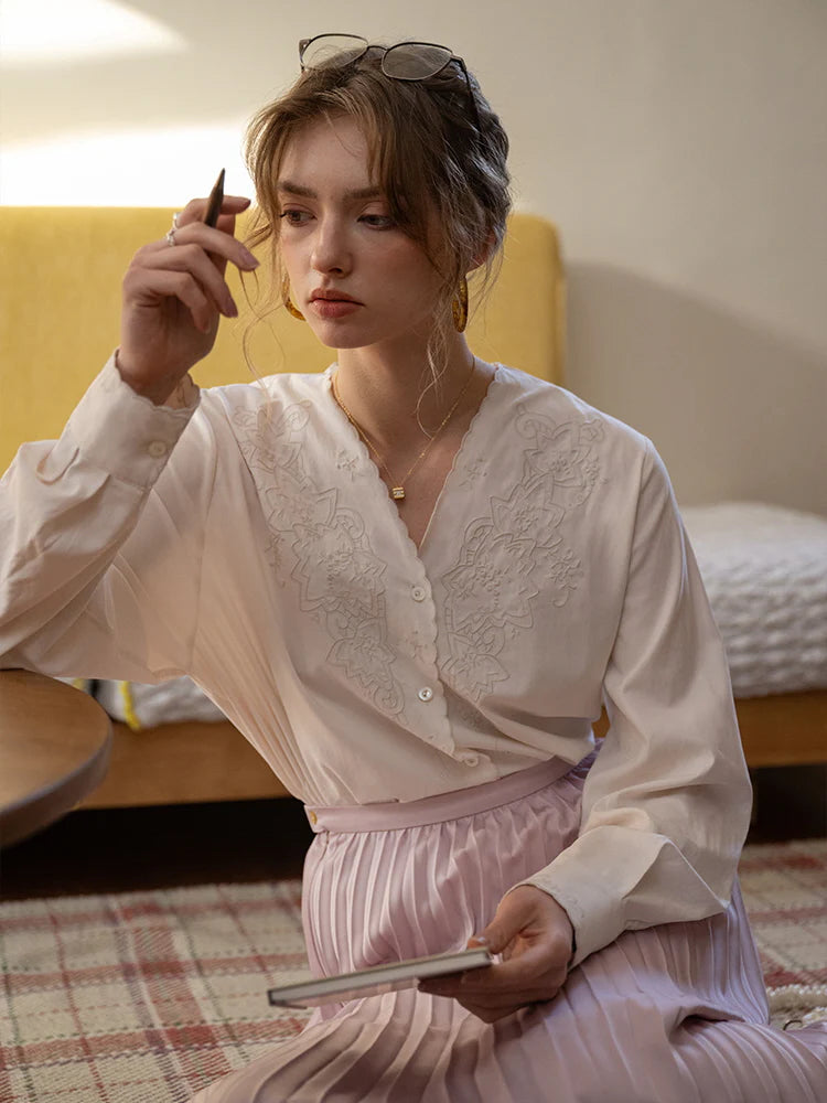 Scallop Embroidery Vintage Blouse