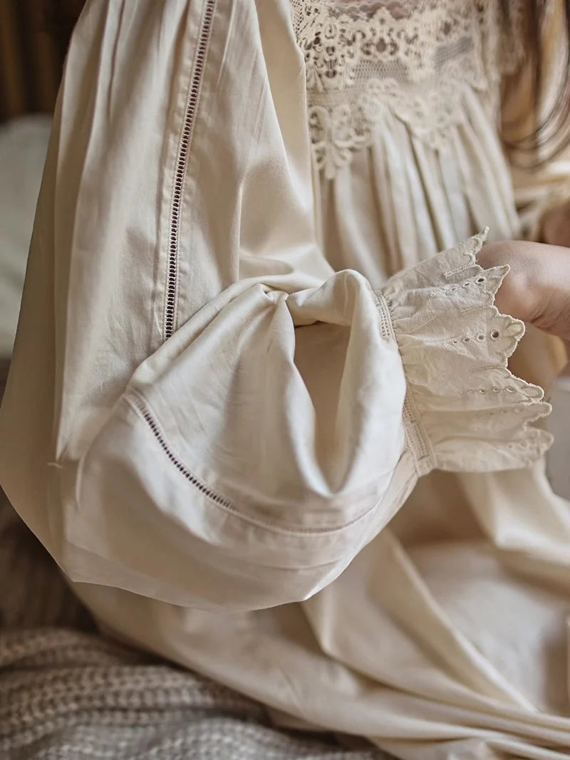 Vintage Cream Lace Collar Nightgown