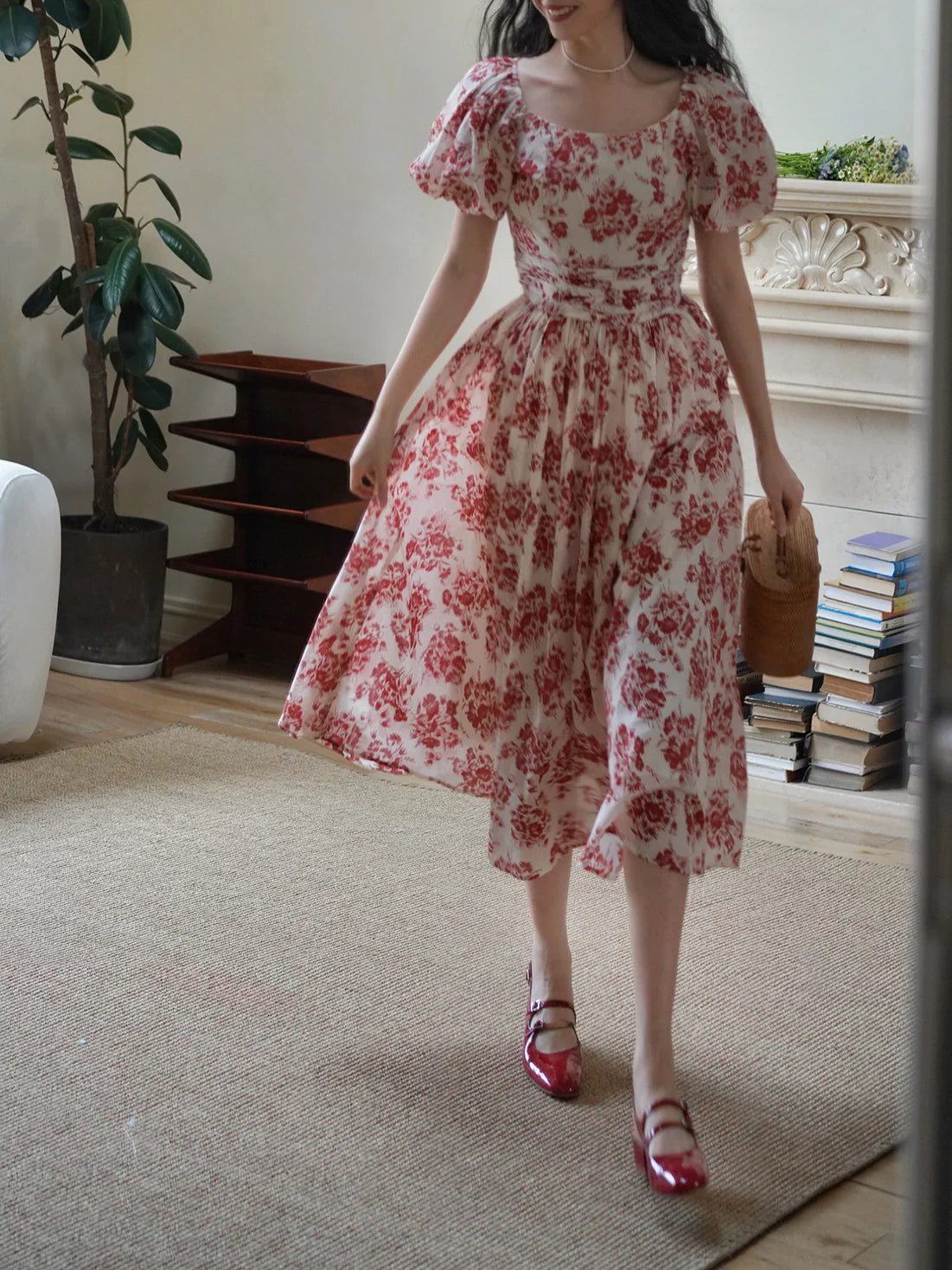 Isabella's Chic Floral Summer Dress